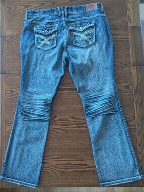 Amethyst Y2K jean Blue Bootcut Jeans with Embroidered